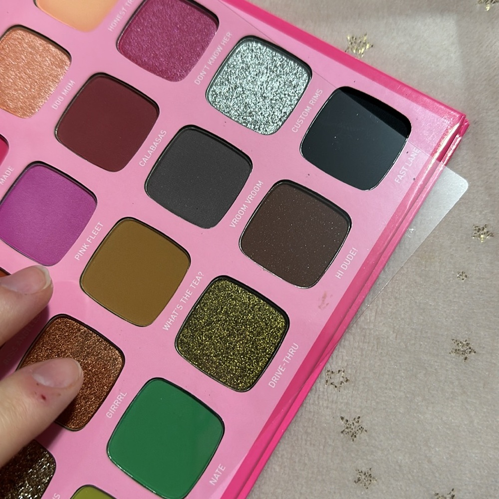 Jeffree star X Morphe Artistry Palette Brand new bubble wrapped still in box - Picture 16 of 16